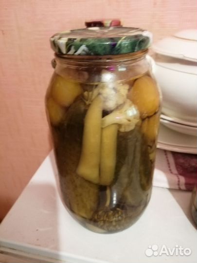 Сушеные грибы, огурчики, помидорчики