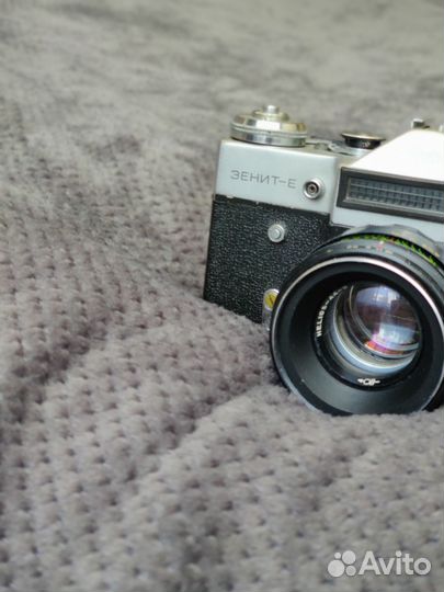 Пленочный фотоаппарат зенит е