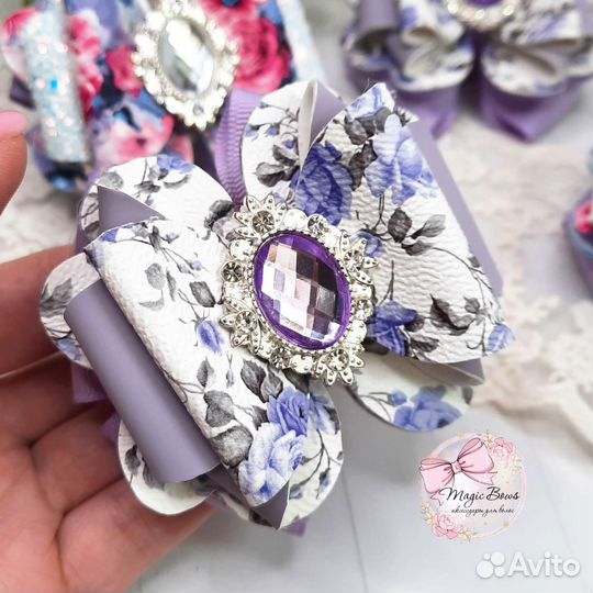 Яркие бантики