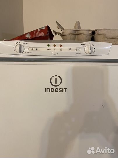 Холодильник бу indesit