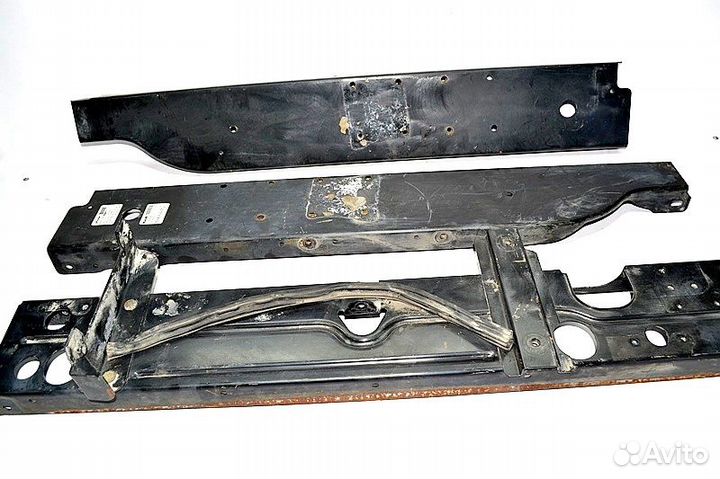 Радиатор / Другие части MAN TGX 18.440 (01.07)