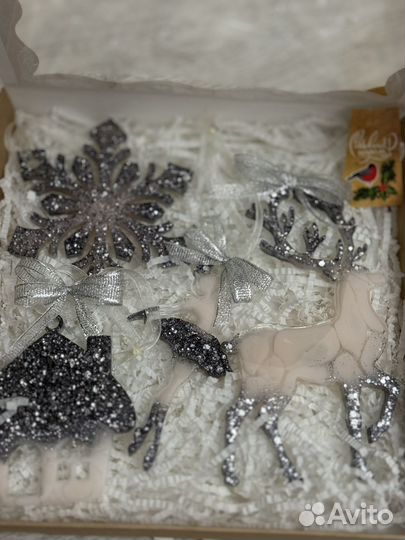 Елочные игрушки