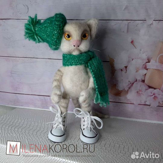 Котёнок валяная игрушка 25 см