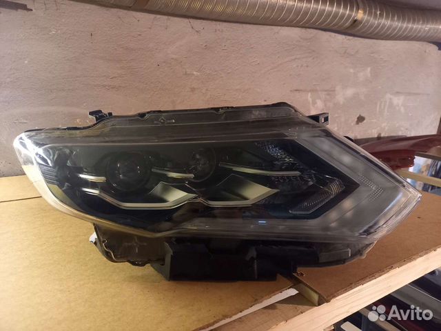 Фара правая Nissan x trail t32 led