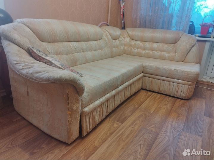 Угловой диван бу