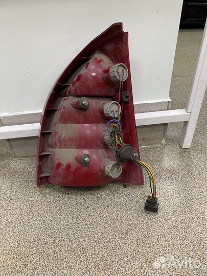 Фонарь левый Калина 1 универсал