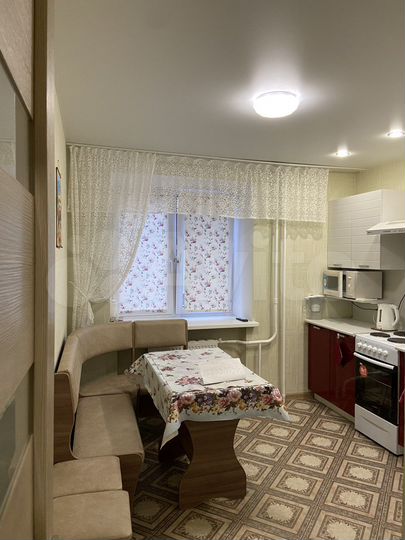 2-к. квартира, 60 м², 6/9 эт.