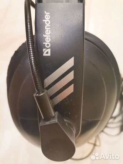 Наушники с микрофоном