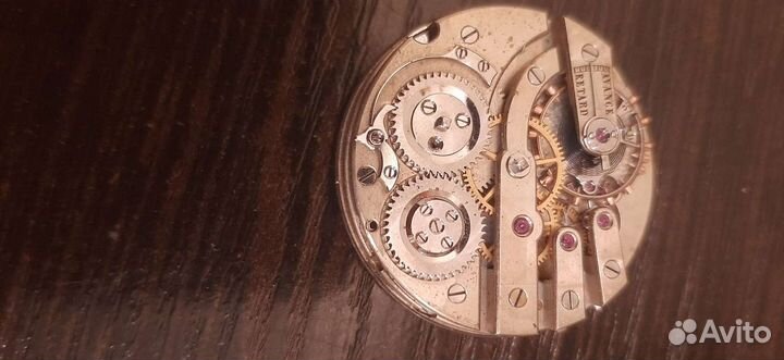 Часовой механизм Hy Moser Генри Мозер