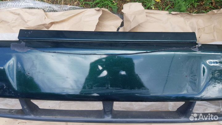 Передний бампер