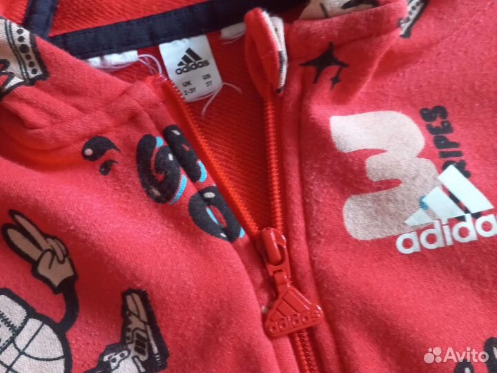 Спортивный костюм adidas на 2-3 года
