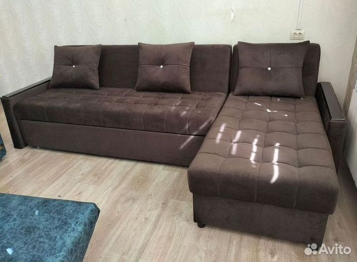 Диван угловой раскладной в наличии