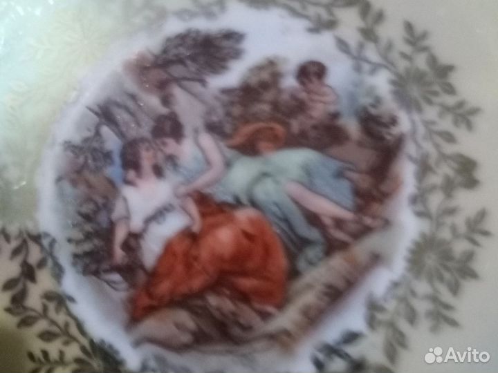 Тарелки из сервиза Мадонна 19 см