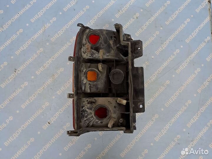 Фонарь задний правый Япония Pajero 2 91-97