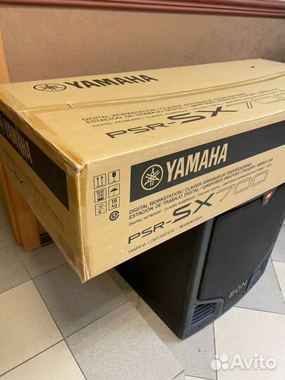 Синтезатор Yamaha PSR-SX700 В наличии