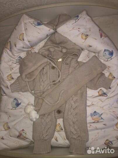 Вязаный комплект на выписку