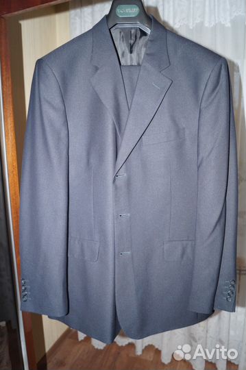 Костюм темный