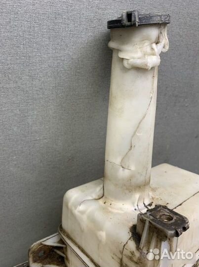 Бачок Hyundai Accent седан 1.5 G4EC 2002