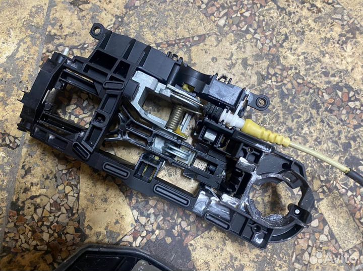 Замок в сборе задней правой двери BMW F10 бмв ф10