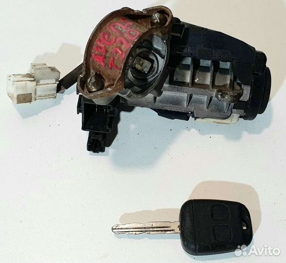 Замок зажигания Toyota Avensis T220