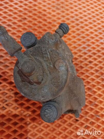 Передний суппорт skoda Octavia a5