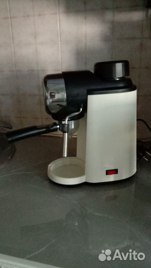 Кофеварка рожковая polaris