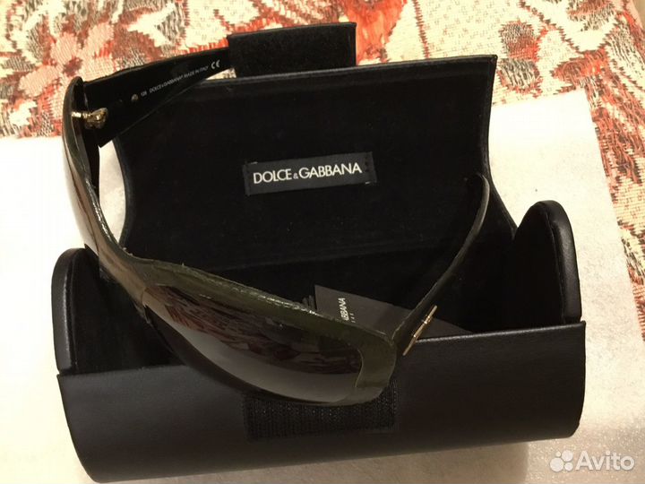 Солнцезащитные очки фирмы dolce&cabbana