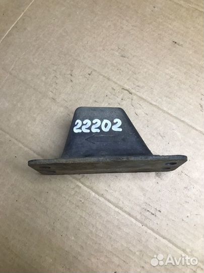 Отбойник моста задний Nissan Atlas R4F23 QD32 2001