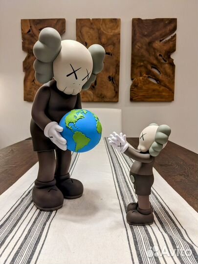 Фигурка Kaws The Promise