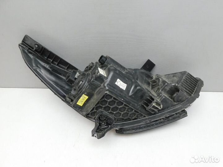 Фара левая Hyundai Solaris