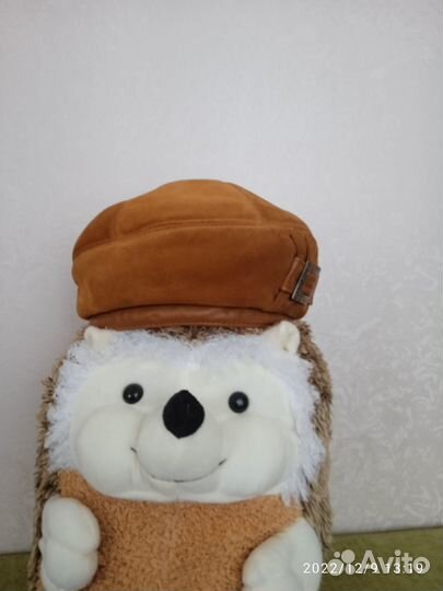 Берет женский зимний