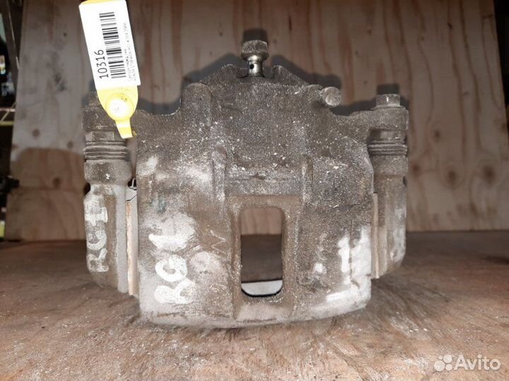 Суппорт передний левый Honda Stepwgn RG1 K20A 2006