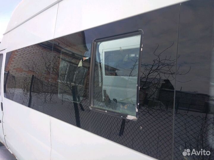 Форд транзит 2008 г.в стекла