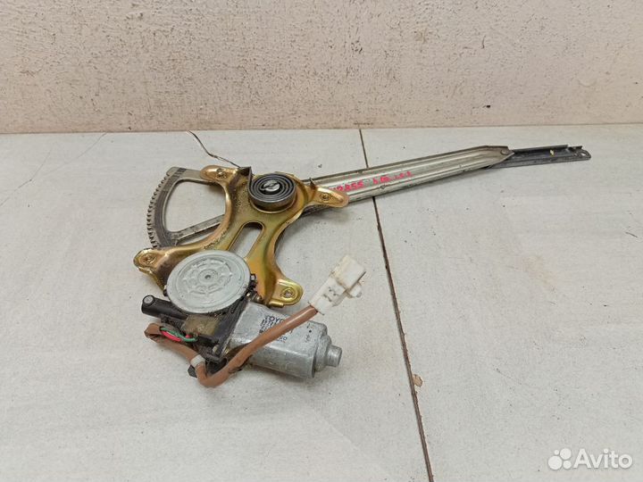 Стеклоподъемник электрический задний правый 698035