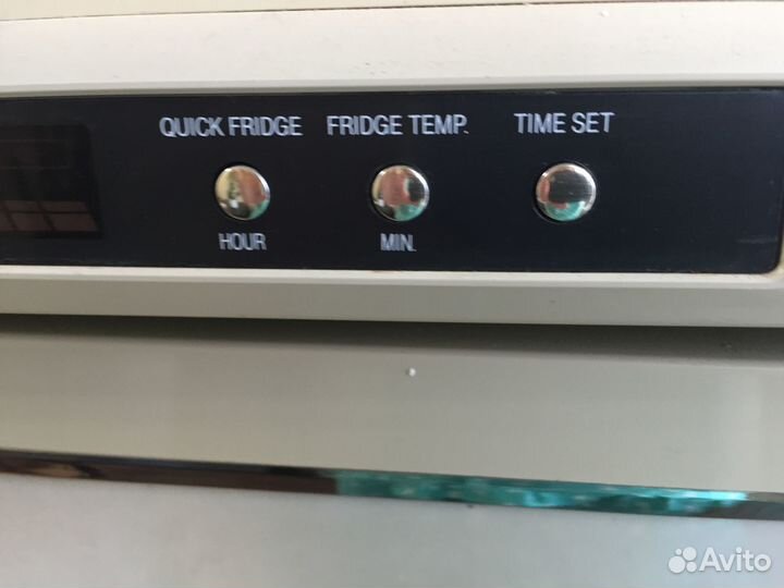 Холодильник из ОАЭ supra