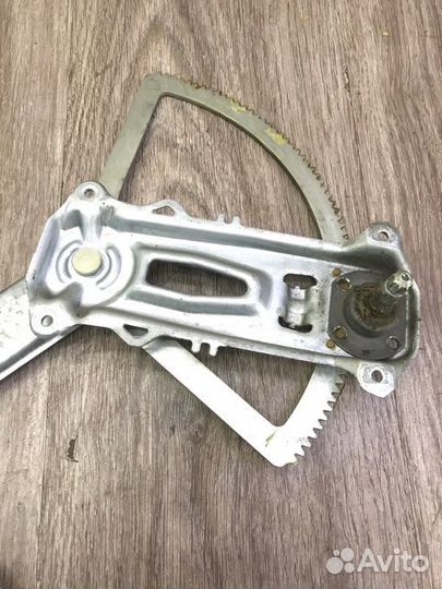 Стеклоподъемник передний левый Opel Combo фургон