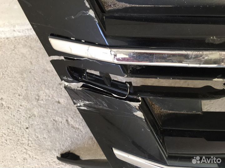 Решетка радиатора Volkswagen Tiguan 2013