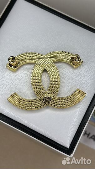 Chanel брошь 2024 год Limited Edition cruise