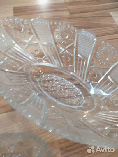 Хрустальные ладьи, ваза