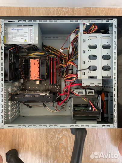 Компьютер Ryzen 5 1400, RX 560 4 гб