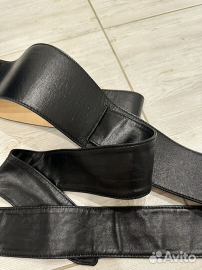 Пояс кожаный для аерхней одежды