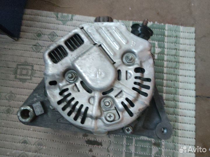 Генератор toyota avensis 1.8