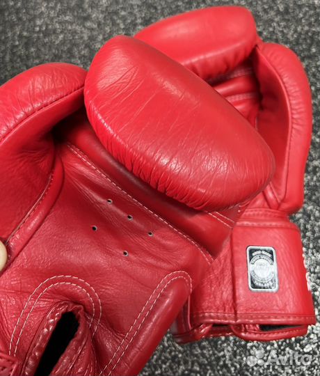 Боксеракиие перчатки Twins special