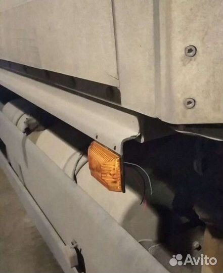 Фонарики 4 шт с подсветкой габарита на Полуприцеп