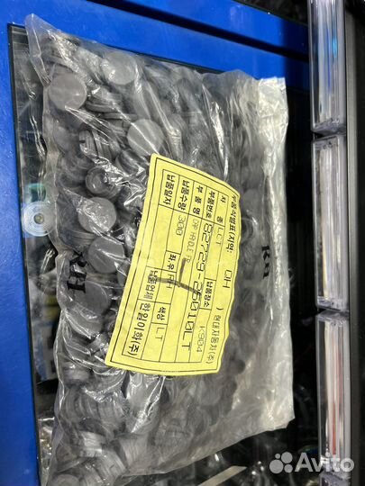 Заглушка болта дверной ручки hyundai accent тагаз