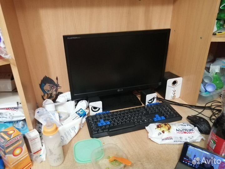 Full HD монитор LG flatron E2241S-BN