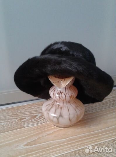 Шляпа норковая с полями