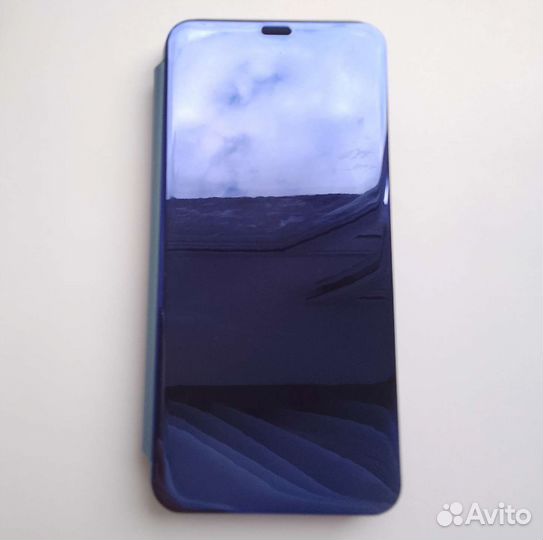 Чехол на телефон