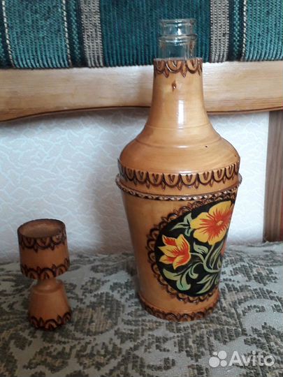 Бутылка в деревянном футляре СССР