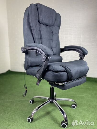 Офисное кресло руководителя ткань черное
